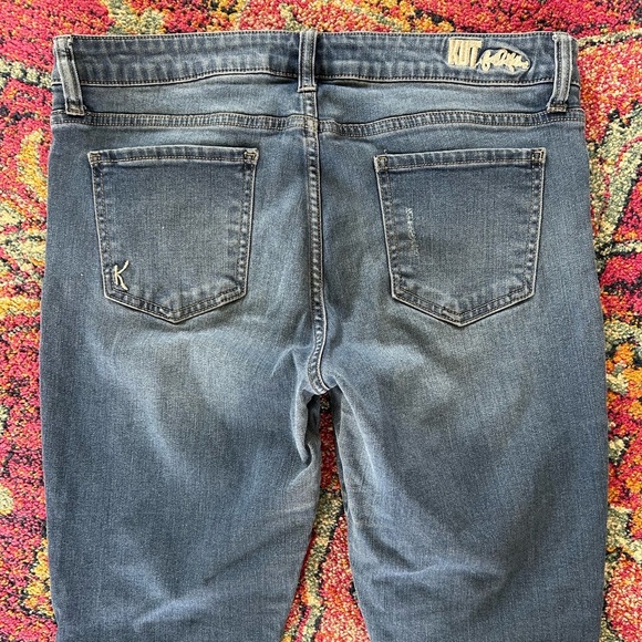 Kut from the Kloth | Women’s medium blue slightly distressed ankle jeans, sz 14 - Picture 9 of 16